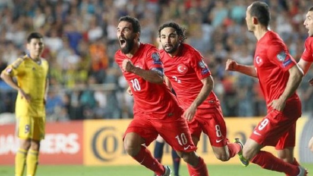 Milliler Hollanda'yı 3 golle dağıttı