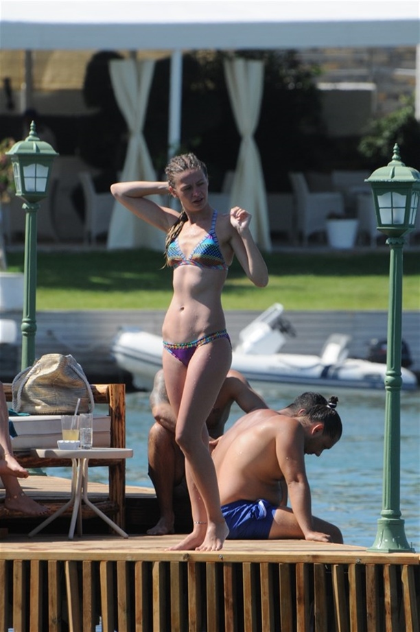 Tuğçe Kurşunoğlu Bodrumda