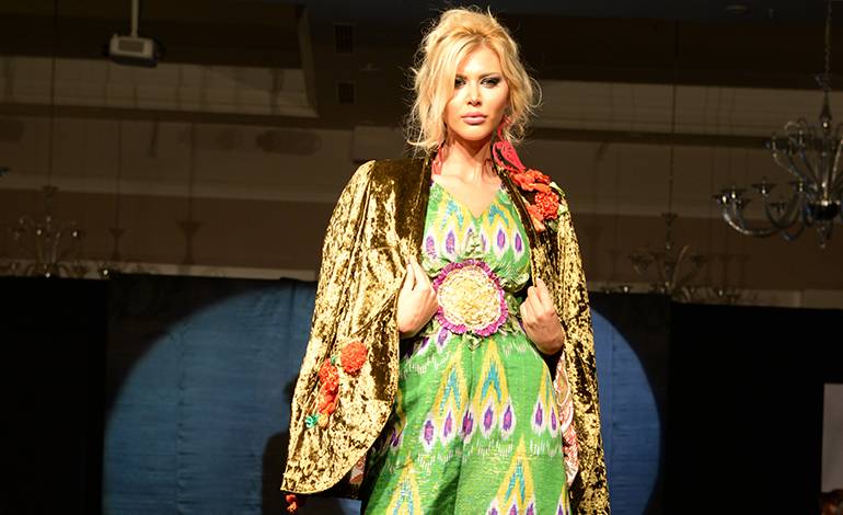 Cemil İpekçi yeni koleksiyonunu Bursa'da tanıttı