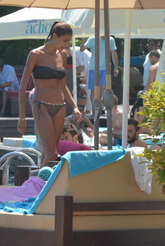 Özge Ulusoy (Bodrum)